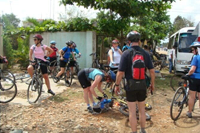 3 Days Cycling Mekong Delta - Day 1: Cai Be floating market and fruit-orchard road breaks