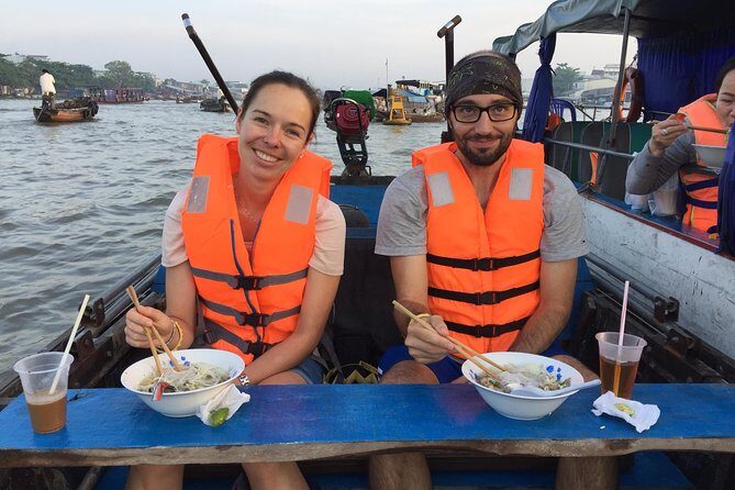 Cai Rang floating market, see sunrise, CaCao orchard, small canal - Muoi Cuong cocoa orchard: tropical fruit to hot cacao and chocolate