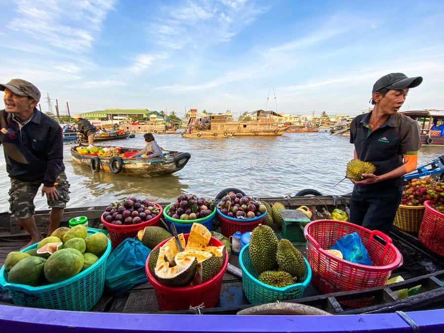 Can Tho: A Real Mekong Tour, Floating Market, Cacao & Life's - Secret small canals: slow cruising through coconut and mangrove edges