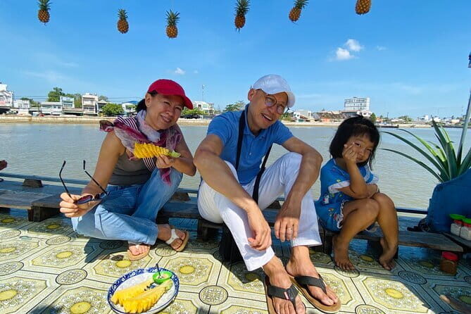 Floating Market & Hidden Canals – Small Group Morning Boat Tour - Breakfast on the boat: noodle soup, bánh mì, and coffee