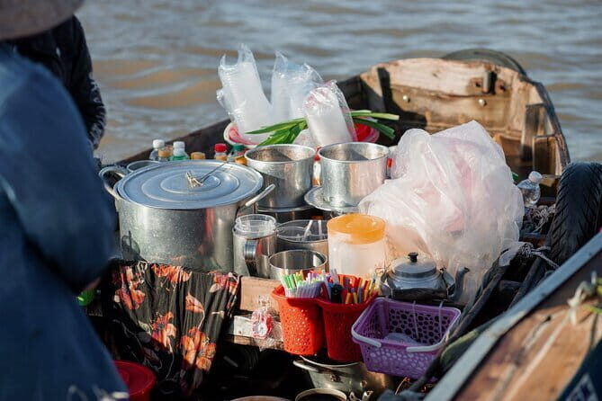 Hau River Floating Market and Con Son Islet Adventure - Can Tho Stops: Fish Farms, Strabismus Fish, and Koi Massage