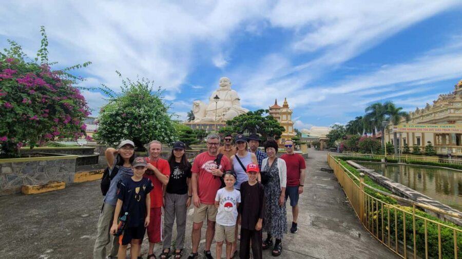 Mekong Day Trip Group 12pax Explore Bicycle & Cooking Class - Vinh Trang Pagoda: A Cultural Pause Before the River Side