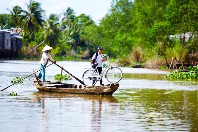 Private 2-Day Tour: Ho Chi Minh City to Cambodia by Mekong River - Ben Tre Lunch by the River: A Real Meal With Diet Options