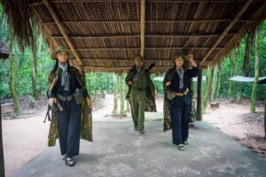 Private Tour to Explore Cu Chi Tunnels and Mekong Delta - Vinh Trang Temple and lunch en route to the Mekong